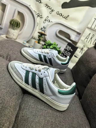 Adidas White Green Low-Top Perforated Toe Lifestyle Sneakers 7