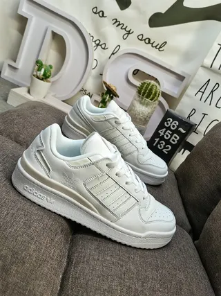 Adidas White Low-Top Lifestyle Sneakers 9
