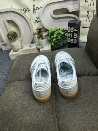 Adidas White Pink Low-Top Gum Sole Lifestyle Sneakers 18