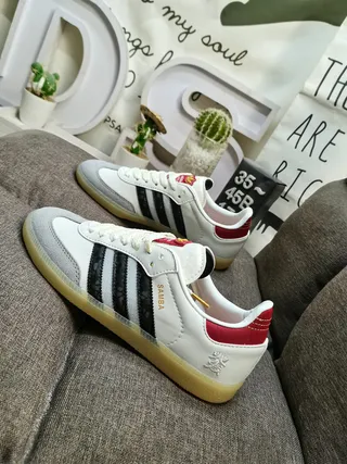 Adidas White Red Low-Top Gum Sole Lifestyle Sneakers 7