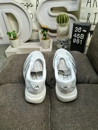 Adidas White Silver Lightweight Mesh Upper Sculpted Foam Midsole Running Shoes 8