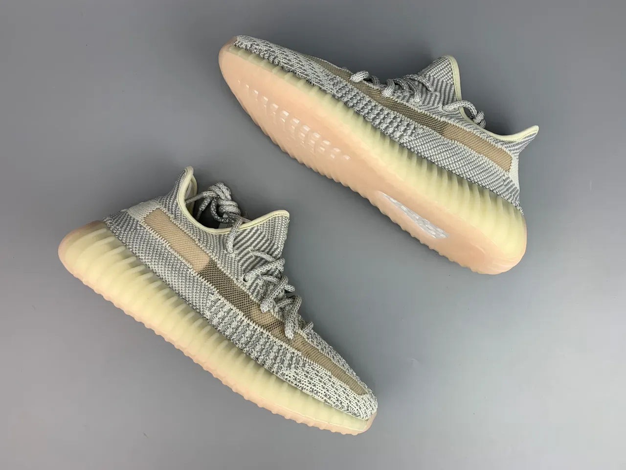 Adidas Yeezy Boost 350 V2 Light Gray Beige Lifestyle Sneakers 3