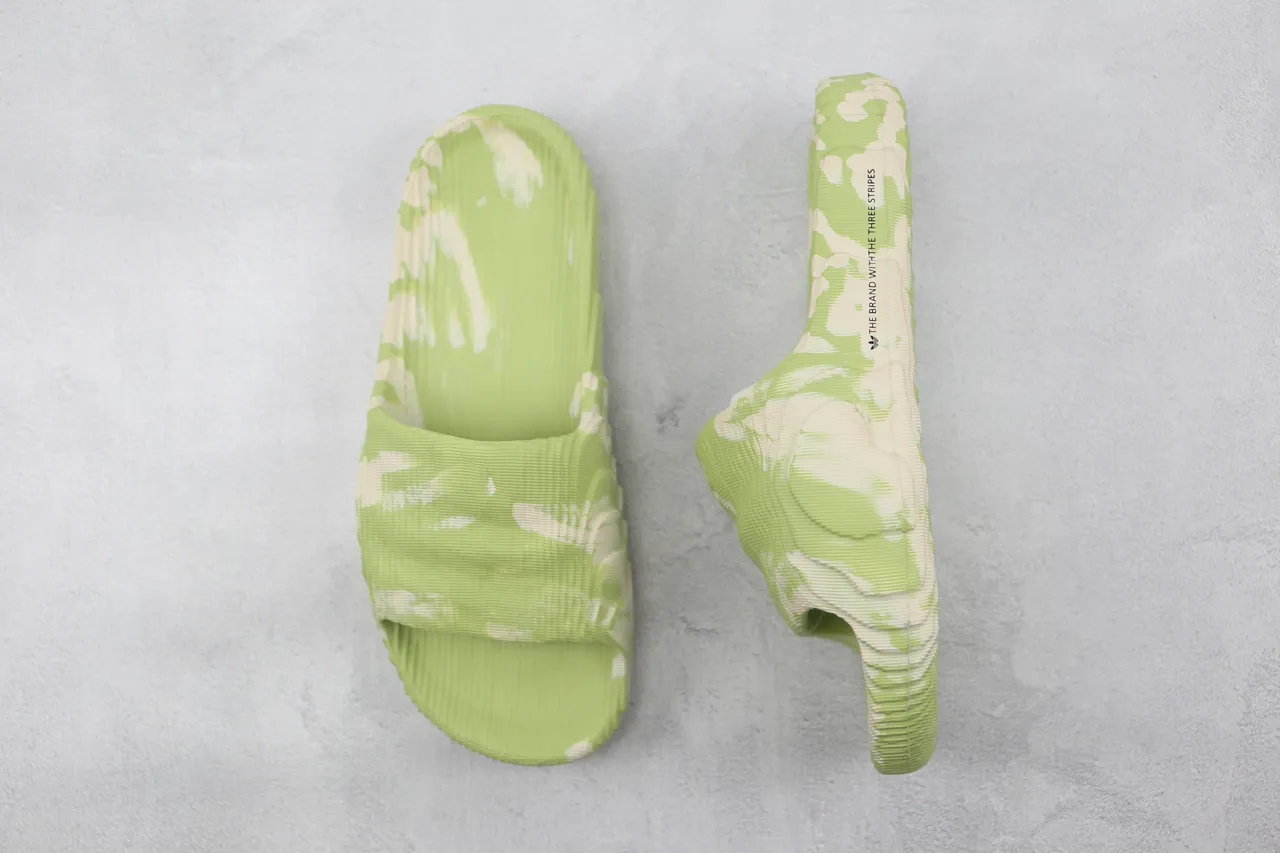 Adidas Yeezy Slide Marbled Green and Cream Slippers 3