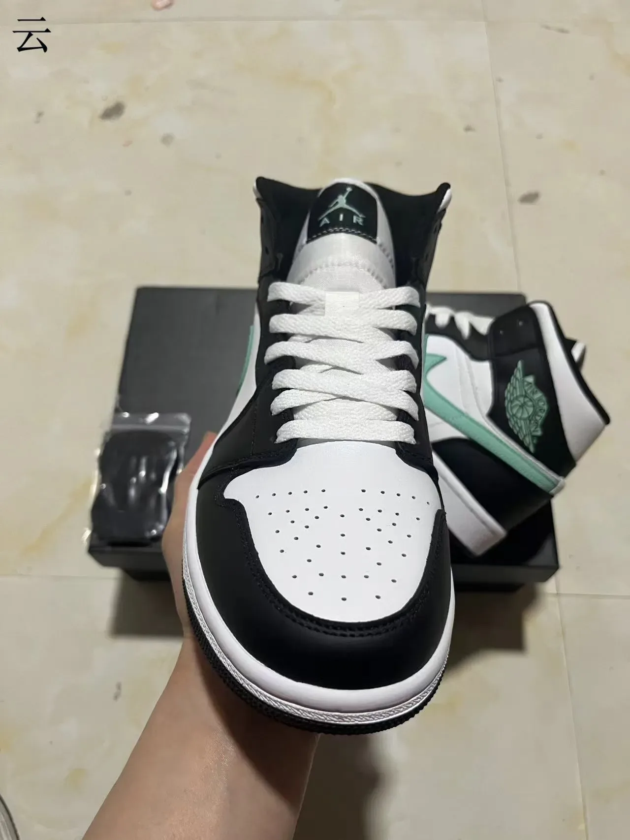 Air Jordan 1 Preto Branco Verde Menta Tênis de Basquete 3