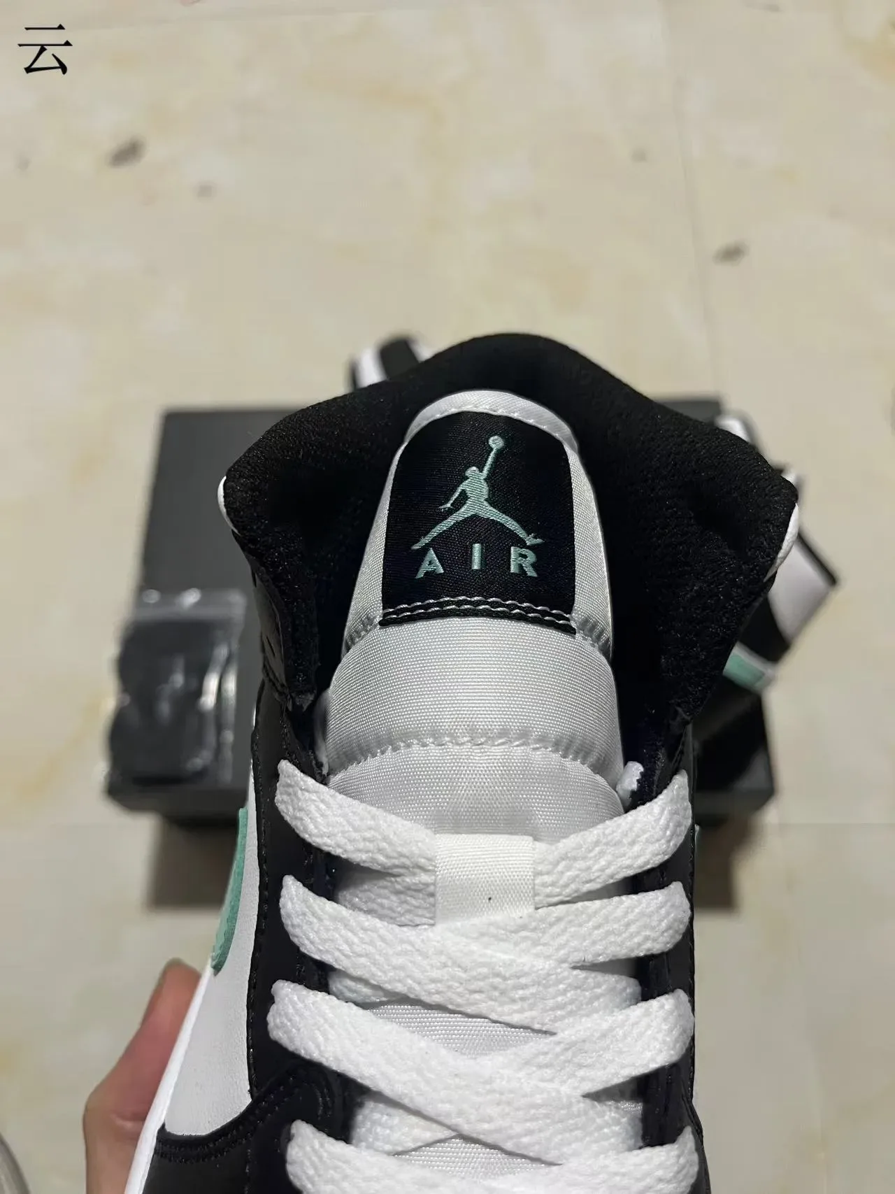 Air Jordan 1 Preto Branco Verde Menta Tênis de Basquete 4