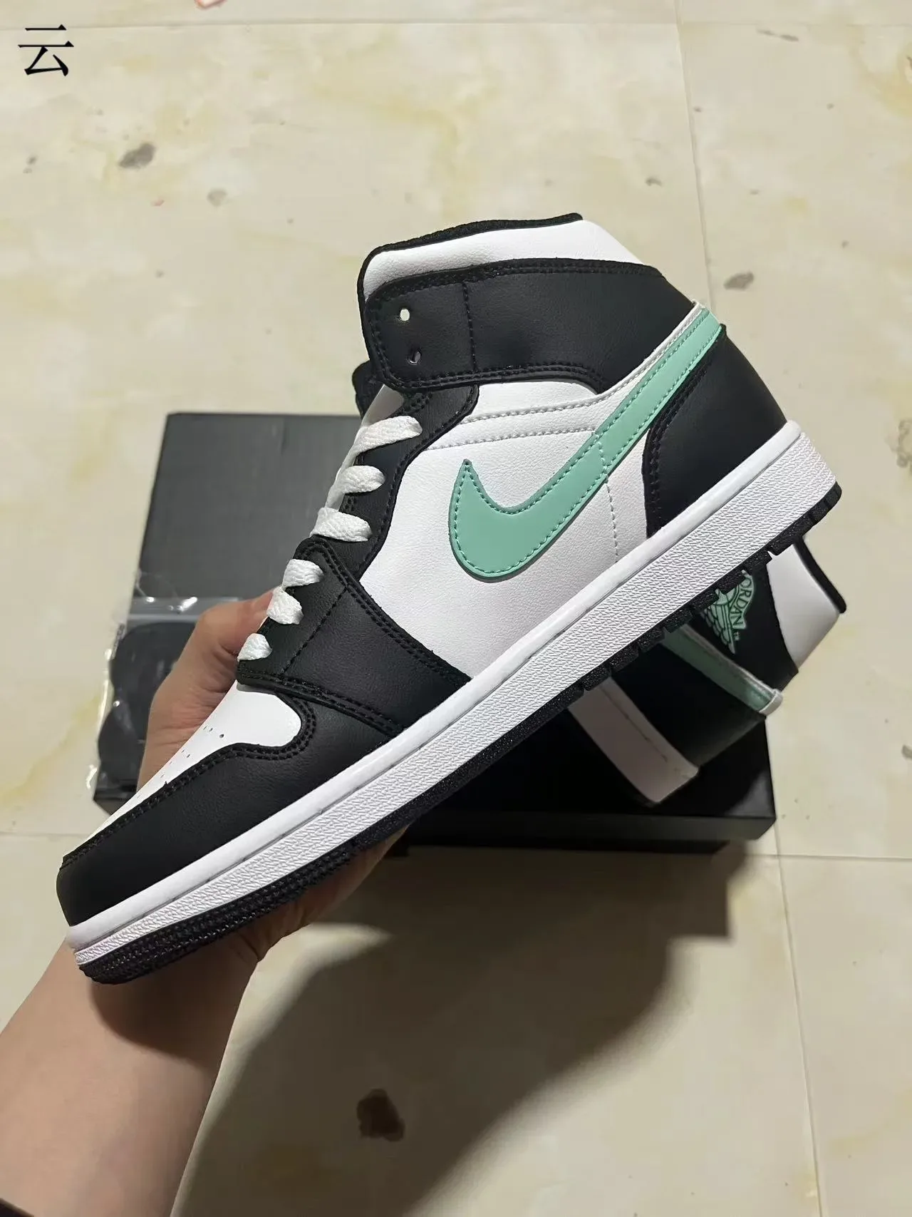 Air Jordan 1 Preto Branco Verde Menta Tênis de Basquete 5