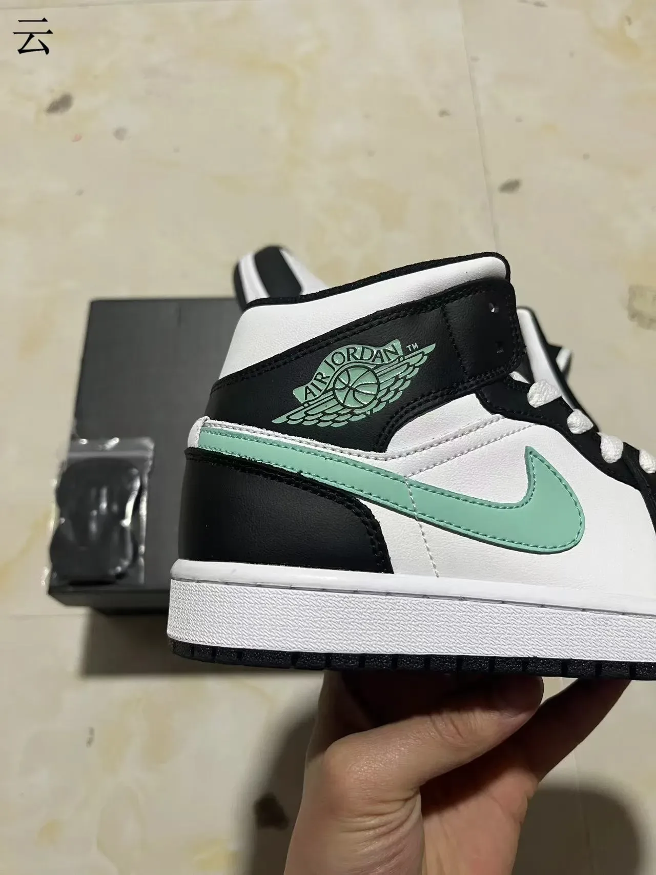 Air Jordan 1 Preto Branco Verde Menta Tênis de Basquete 7