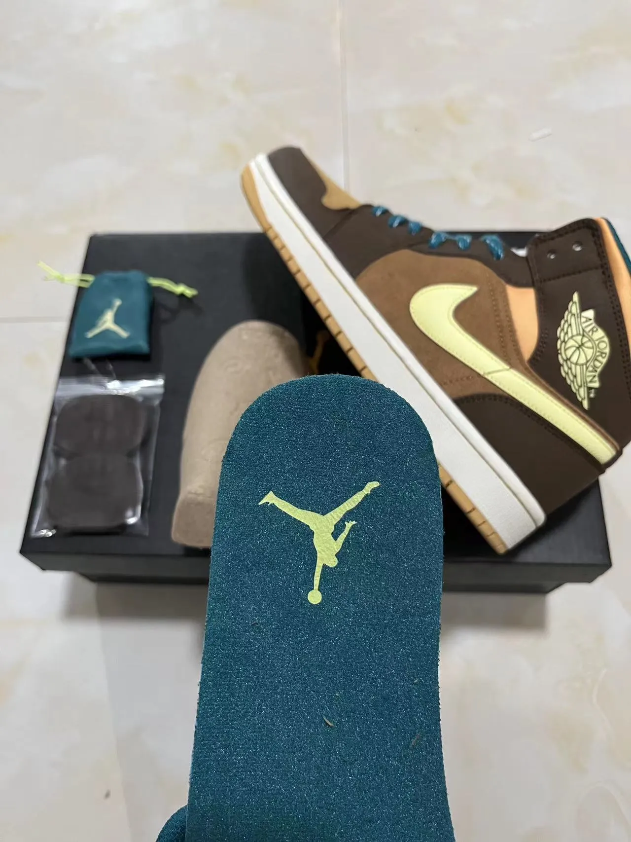 Air Jordan 1 Brown Beige High-Top Suede-Leather Panelled Basketball Shoes 9