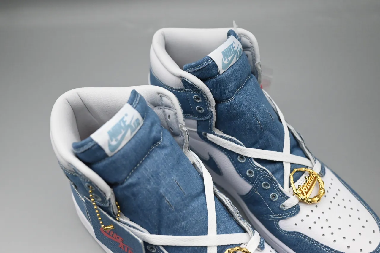 Chaussures de basketball montantes Air Jordan 1 bleu denim et blanc 7