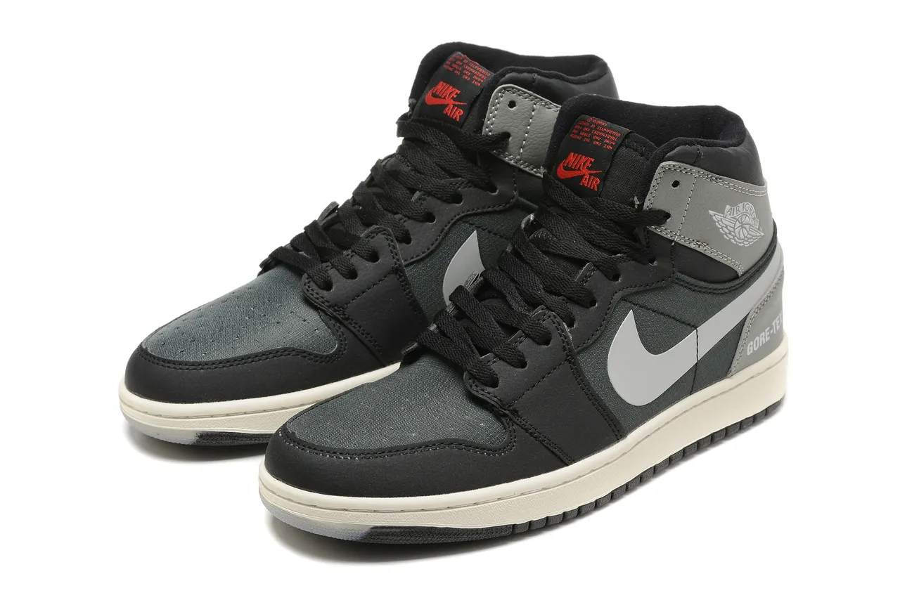Chaussures de basketball Air Jordan 1 GORE-TEX noir et gris 4