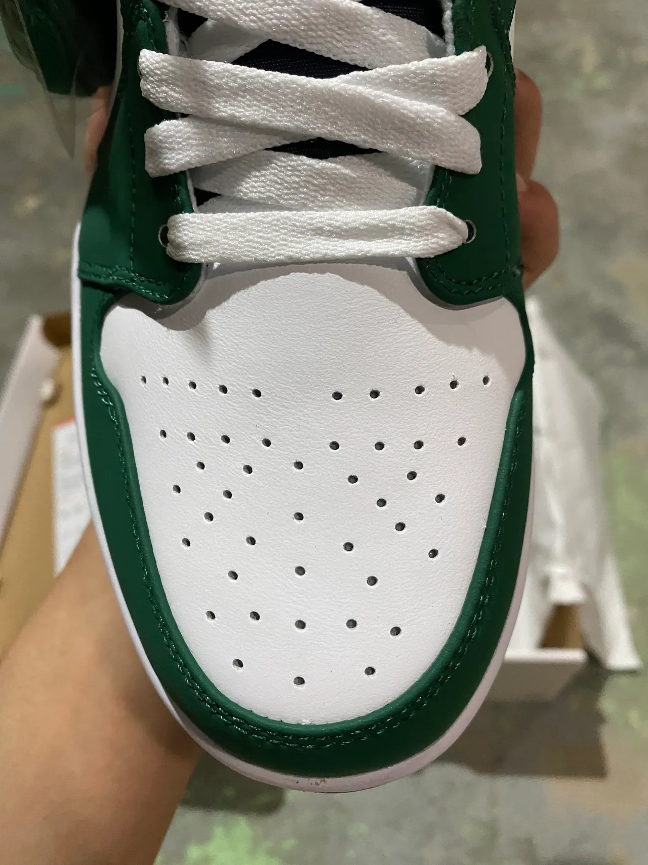 Air Jordan 1 High Forest Green Navy White Basketball Shoes 3