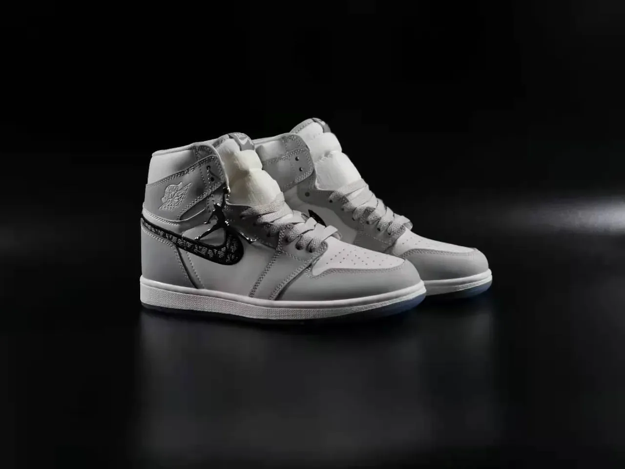 Air Jordan 1 High Tênis de Basquete Cinza Claro Branco Azul Translúcido 9