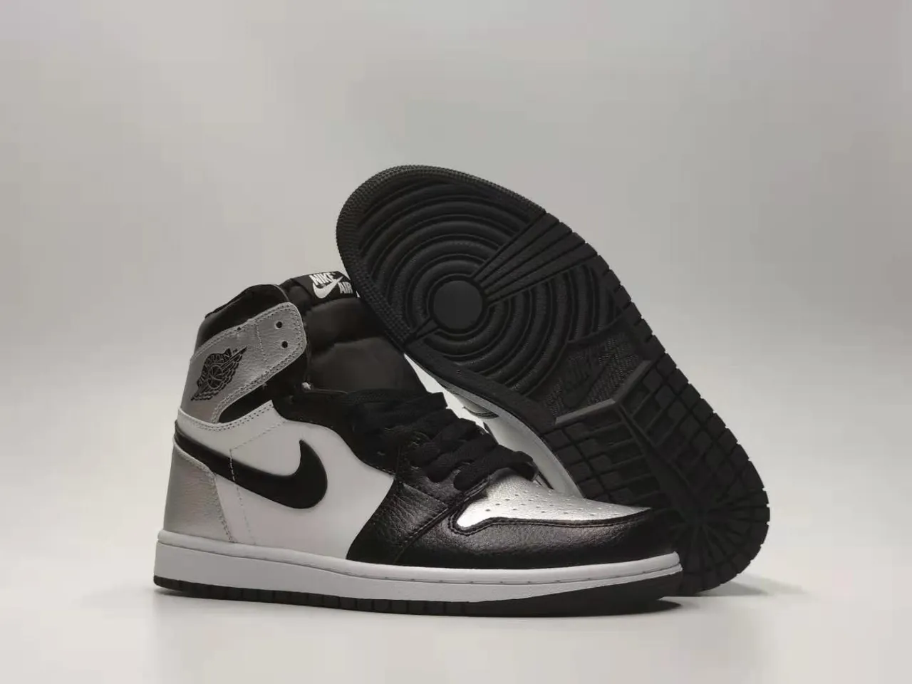 Air Jordan 1 High Metallic Silver Black White Basketball Shoes 2