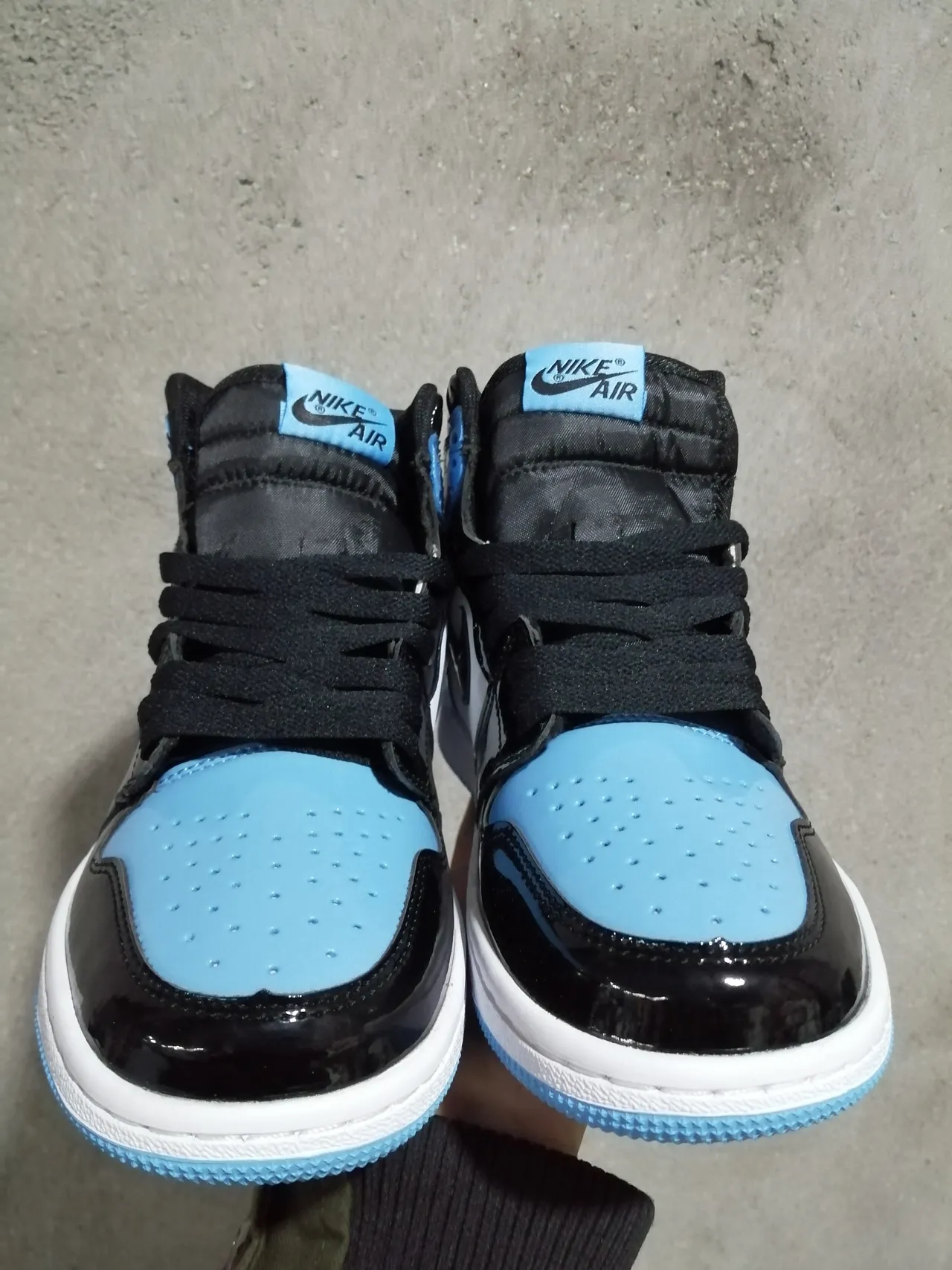 Air Jordan 1 High Cuero Patentado University Blue Negro Blanco Zapatillas de Baloncesto 6