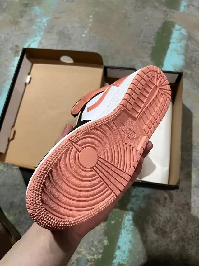 Air Jordan 1 High Peach Pink Black White Basketball Shoes 4