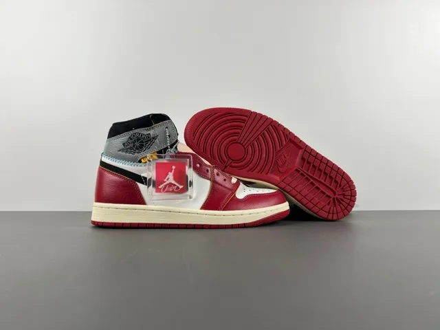 Air Jordan 1 High chaussures de basketball rouge blanc noir 12