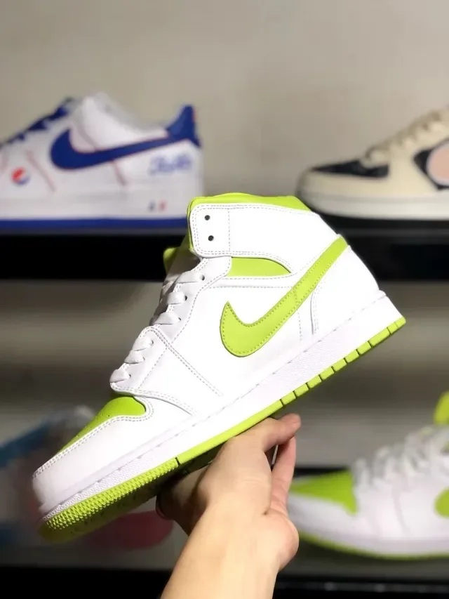 Air Jordan 1 High Branco Verde Lima Tênis de Basquete 2
