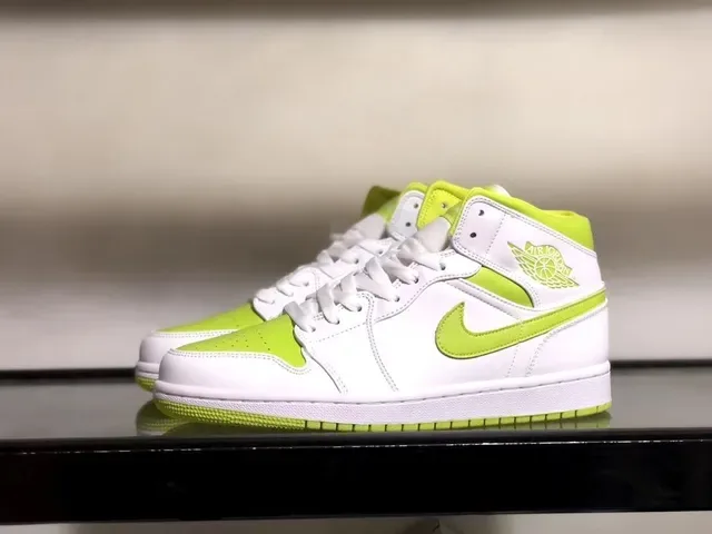 Air Jordan 1 High Branco Verde Lima Tênis de Basquete 3