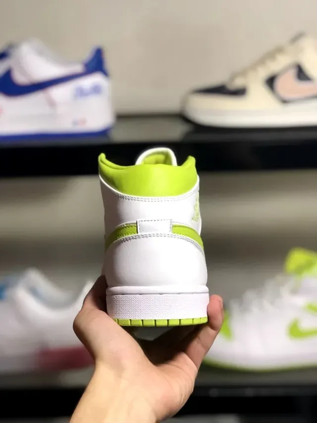 Air Jordan 1 High Branco Verde Lima Tênis de Basquete 6