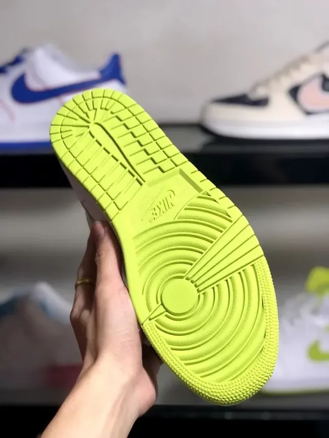 Air Jordan 1 High Branco Verde Lima Tênis de Basquete 7