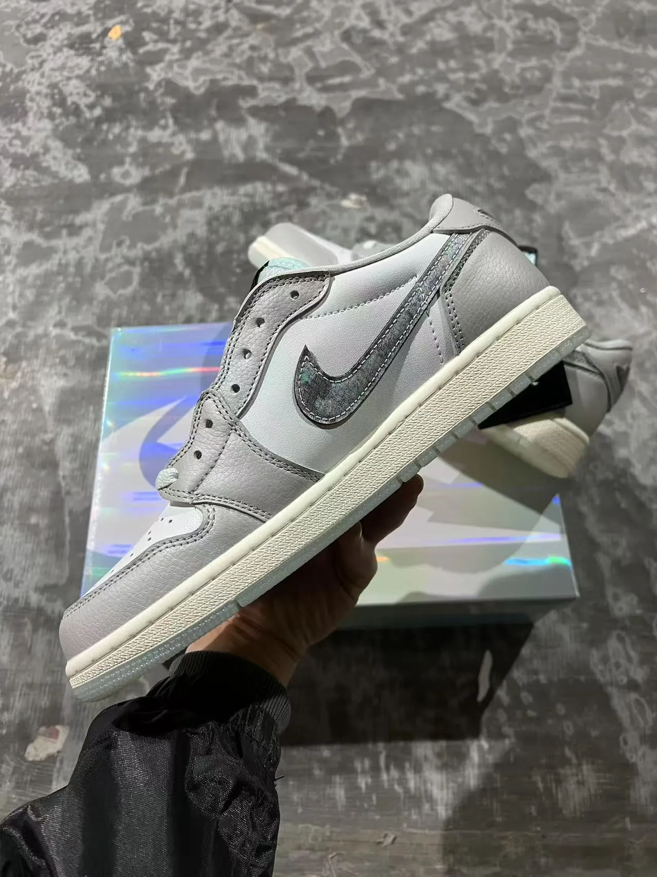 Air Jordan 1 Low Light Gray Iridescent Swoosh Lifestyle Sneakers 5