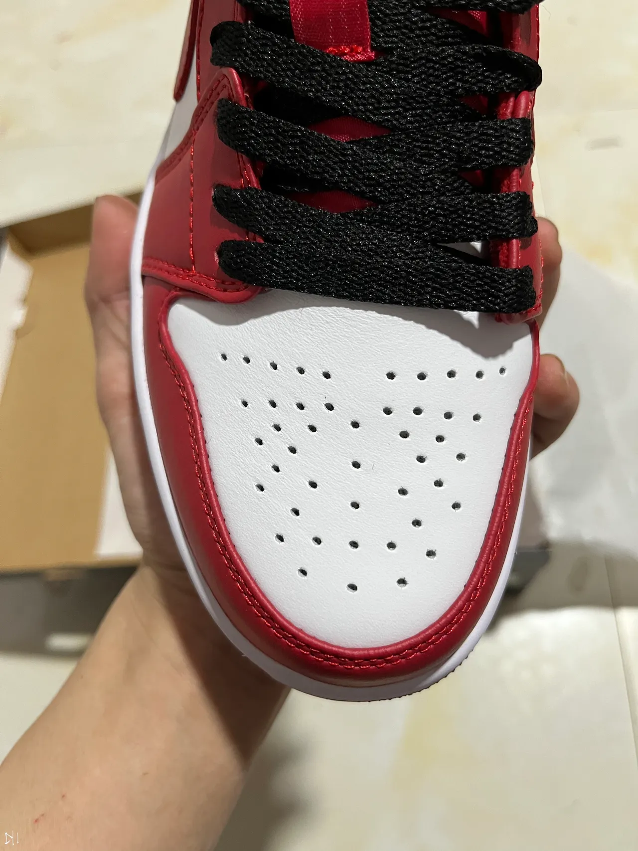 Air Jordan 1 Low White Red Black Basketball Shoes 3