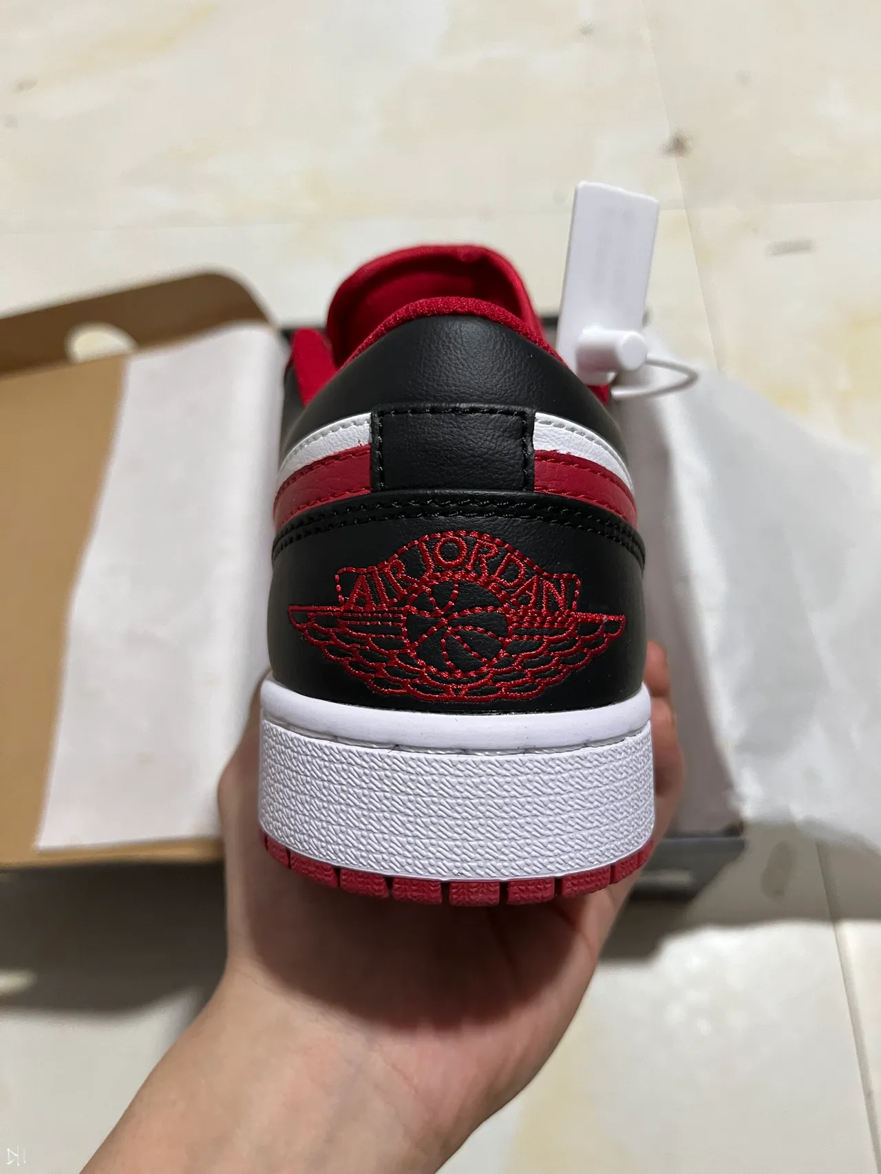 Air Jordan 1 Low White Red Black Basketball Shoes 6