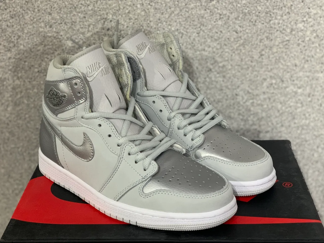 Air Jordan 1 Metallic Silver High-Top Basketball Shoes 5