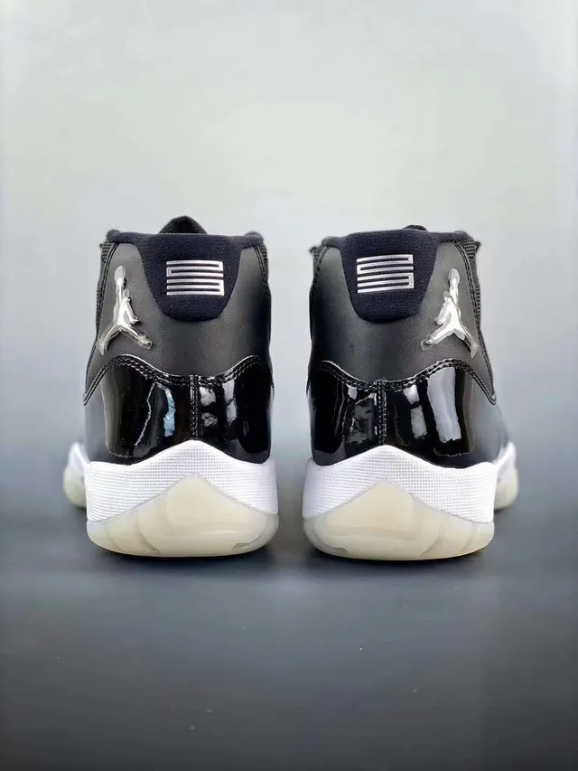 Air Jordan 11 Black Patent Leather Basketball Shoes 3