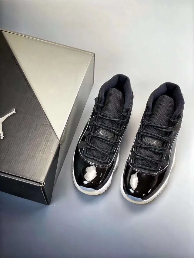 Air Jordan 11 Black Patent Leather Basketball Shoes 5