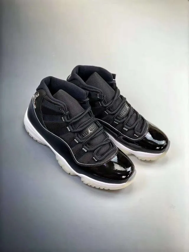 Air Jordan 11 Black Patent Leather Basketball Shoes 6