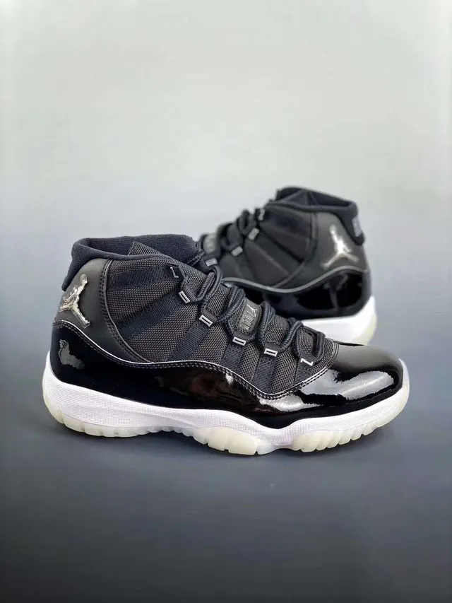 Air Jordan 11 Black Patent Leather Basketball Shoes 8