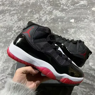 Air Jordan 11 黑红 专利皮 篮球鞋