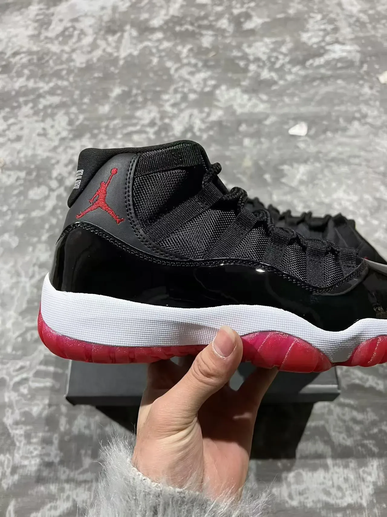 Air Jordan 11 Chaussures de Basket Noir Rouge Cuir Patenté 7