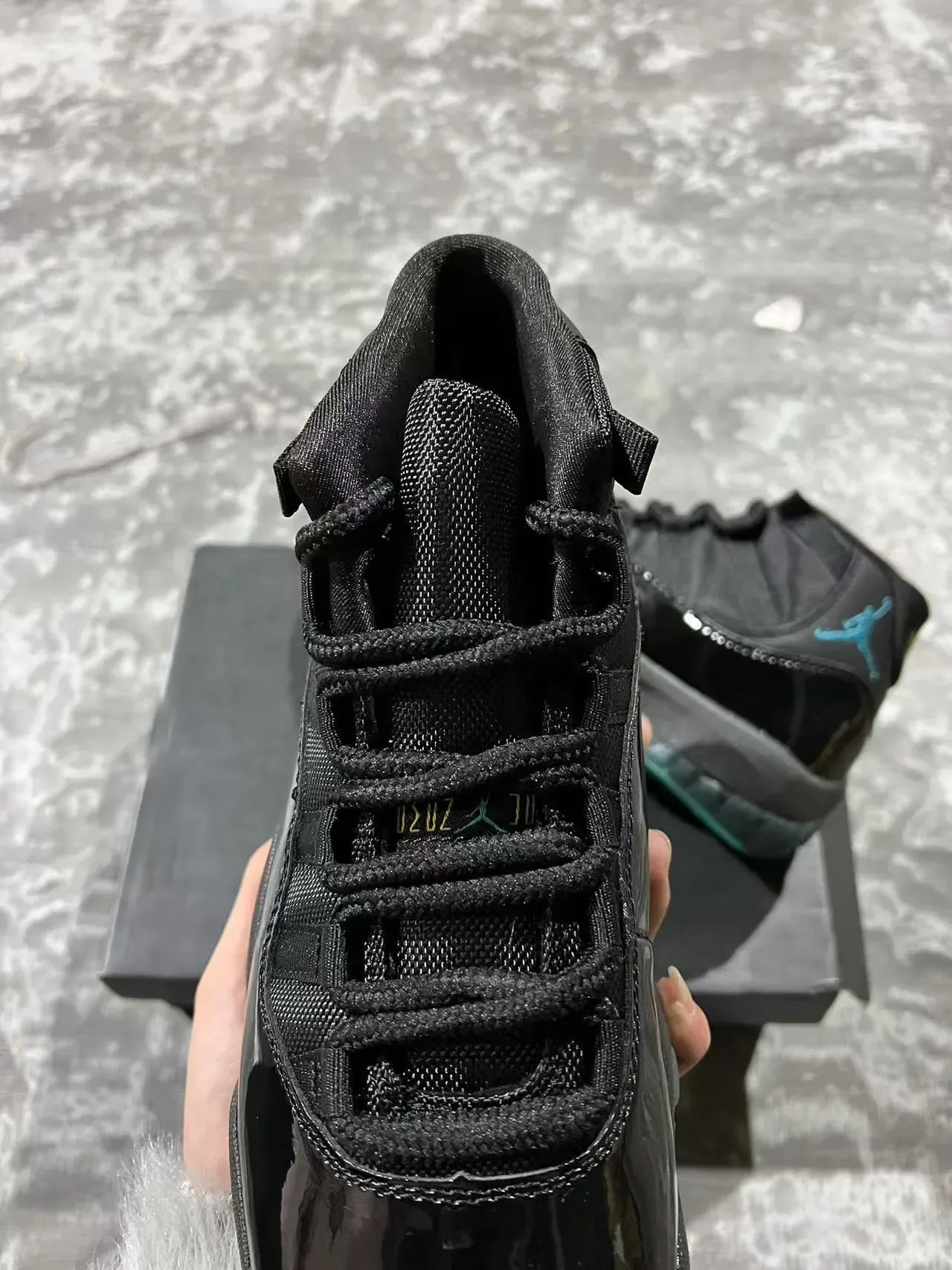 Air Jordan 11 Black Teal প্যাটেন্ট চামড়া বাস্কেটবল জুতো 3