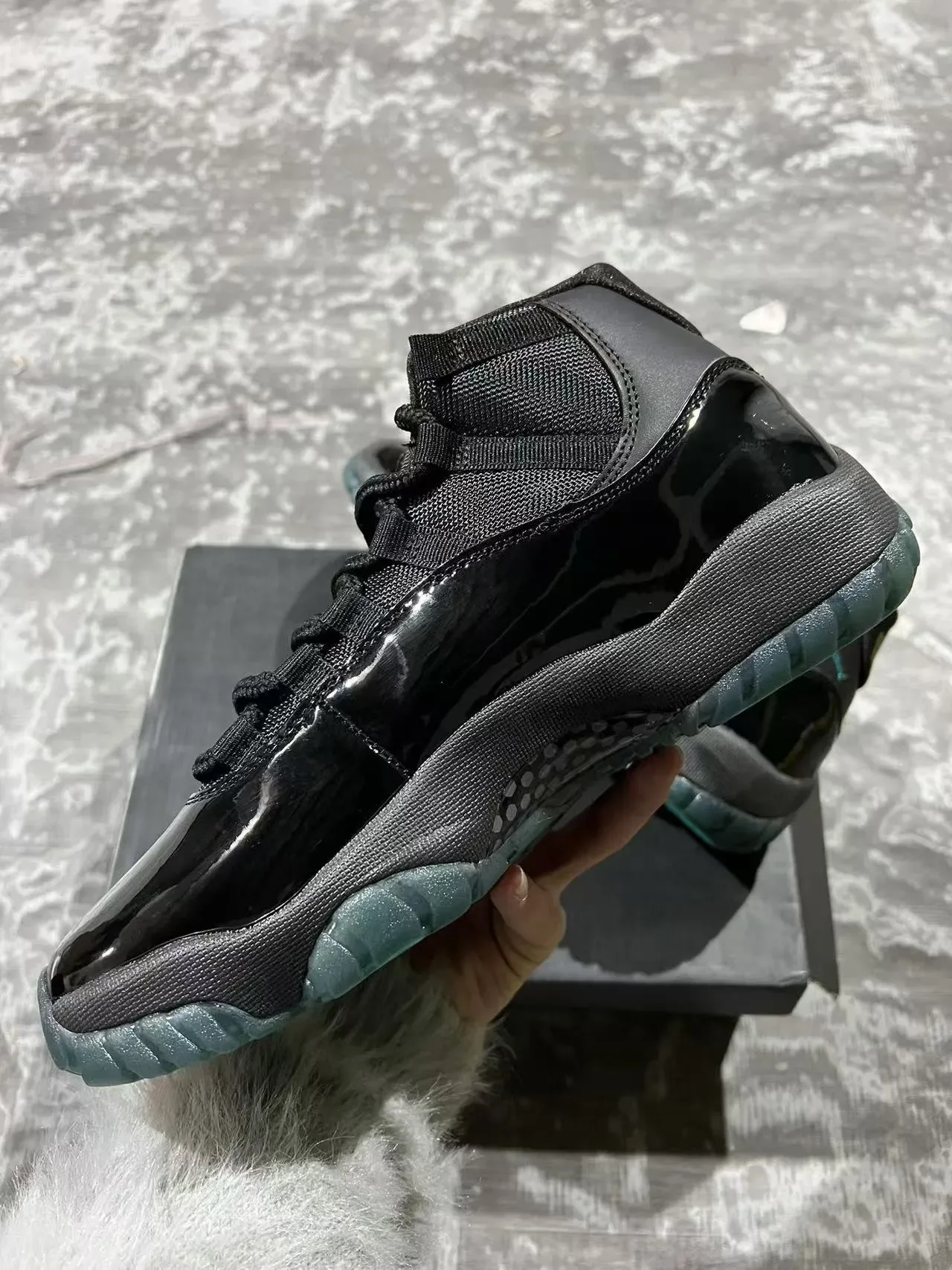 Air Jordan 11 Black Teal প্যাটেন্ট চামড়া বাস্কেটবল জুতো 4