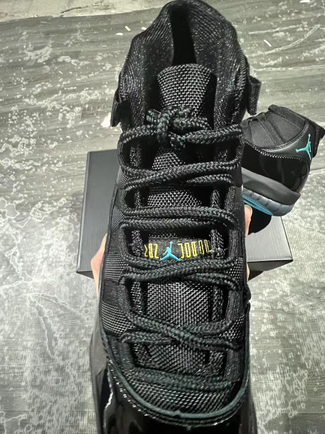 Air Jordan 11 Tênis de Basquete Preto Turquesa 3