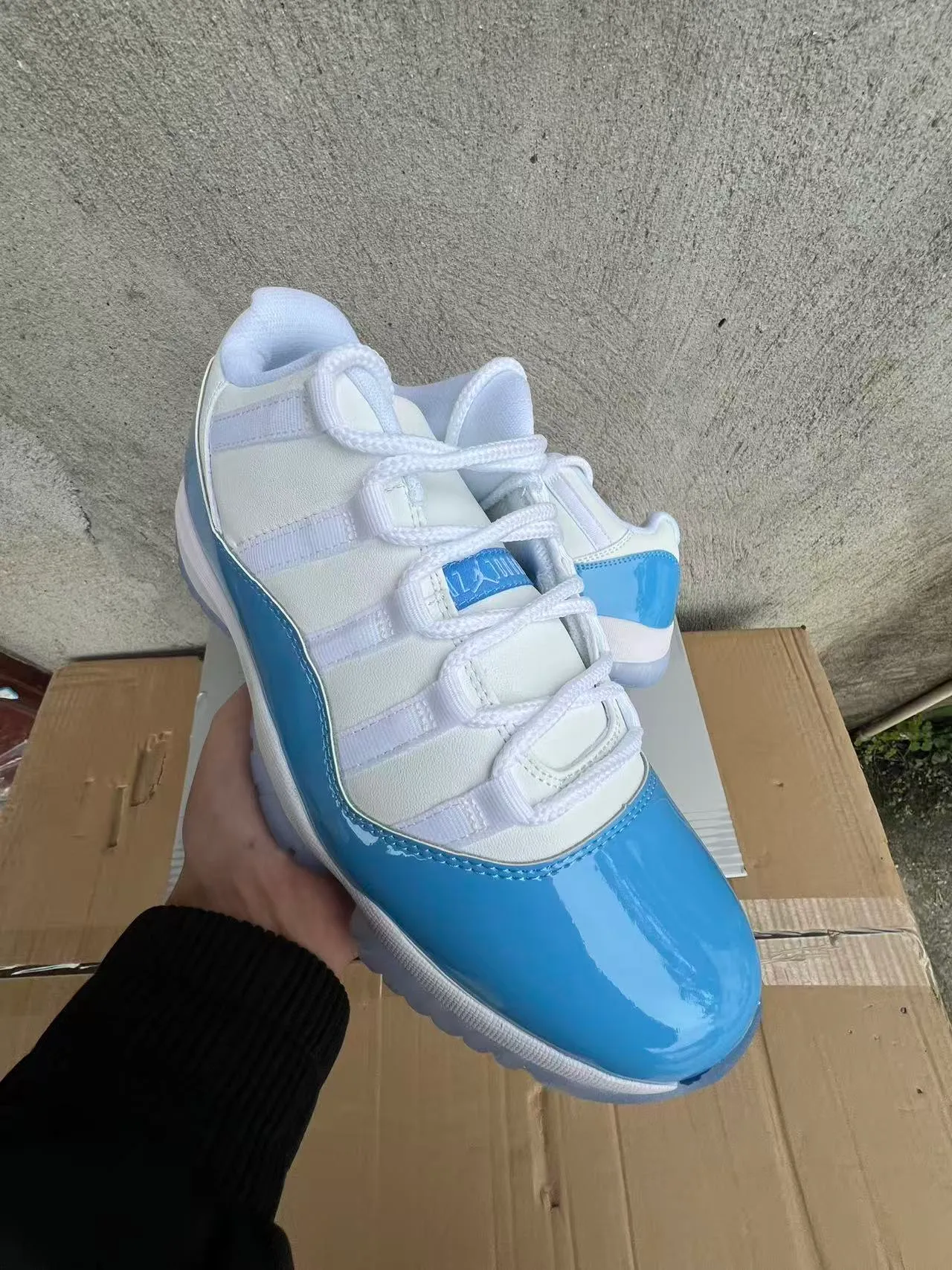 Air Jordan 11 Light Blue Patent Leather Basketball Shoes 2