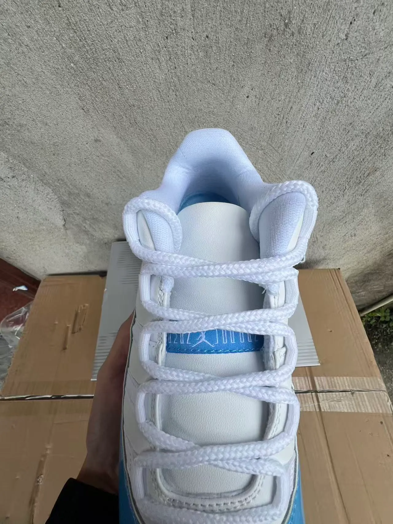 Air Jordan 11 Light Blue Patent Leather Basketball Shoes 4