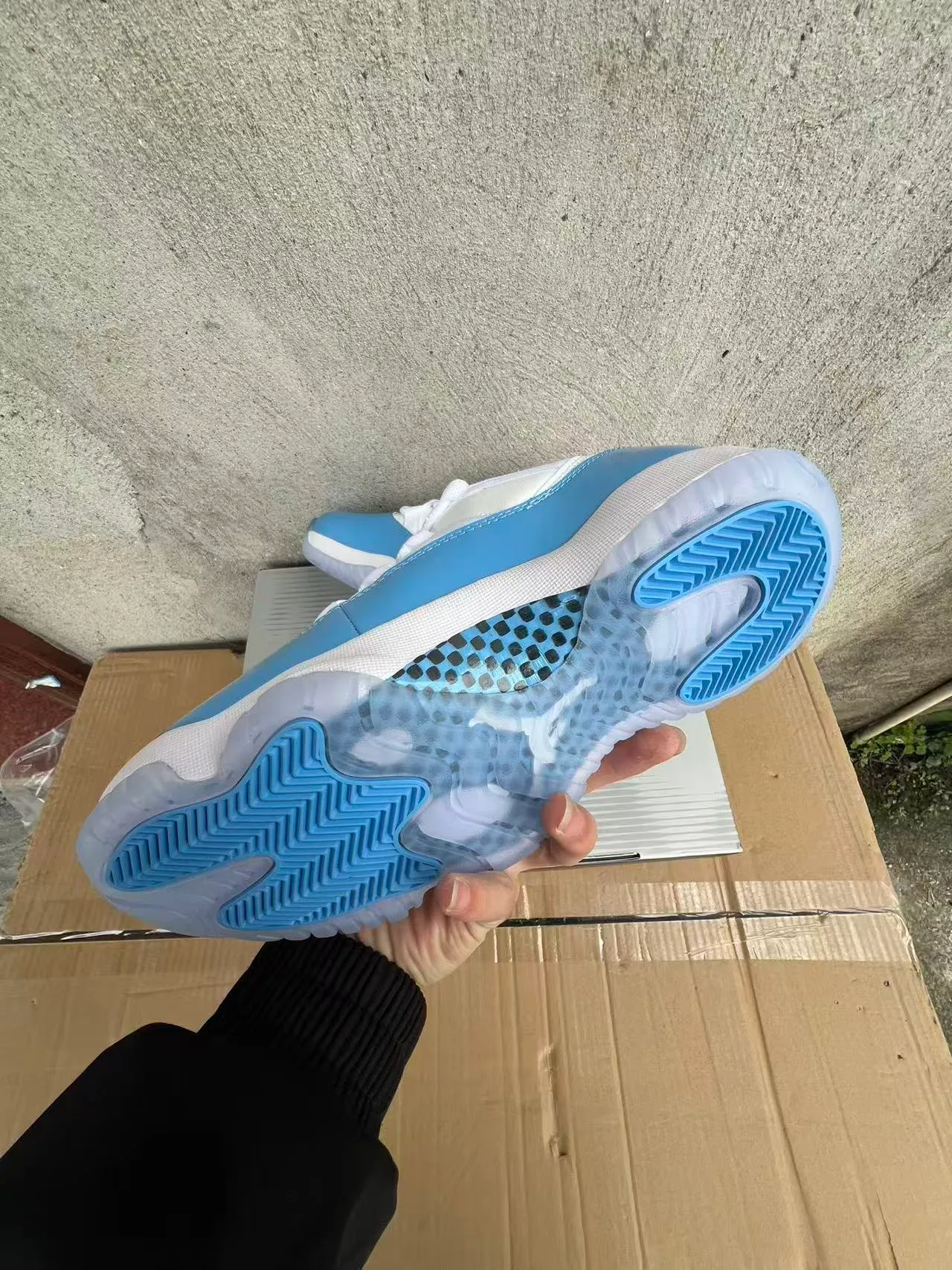 Air Jordan 11 Light Blue Patent Leather Basketball Shoes 6