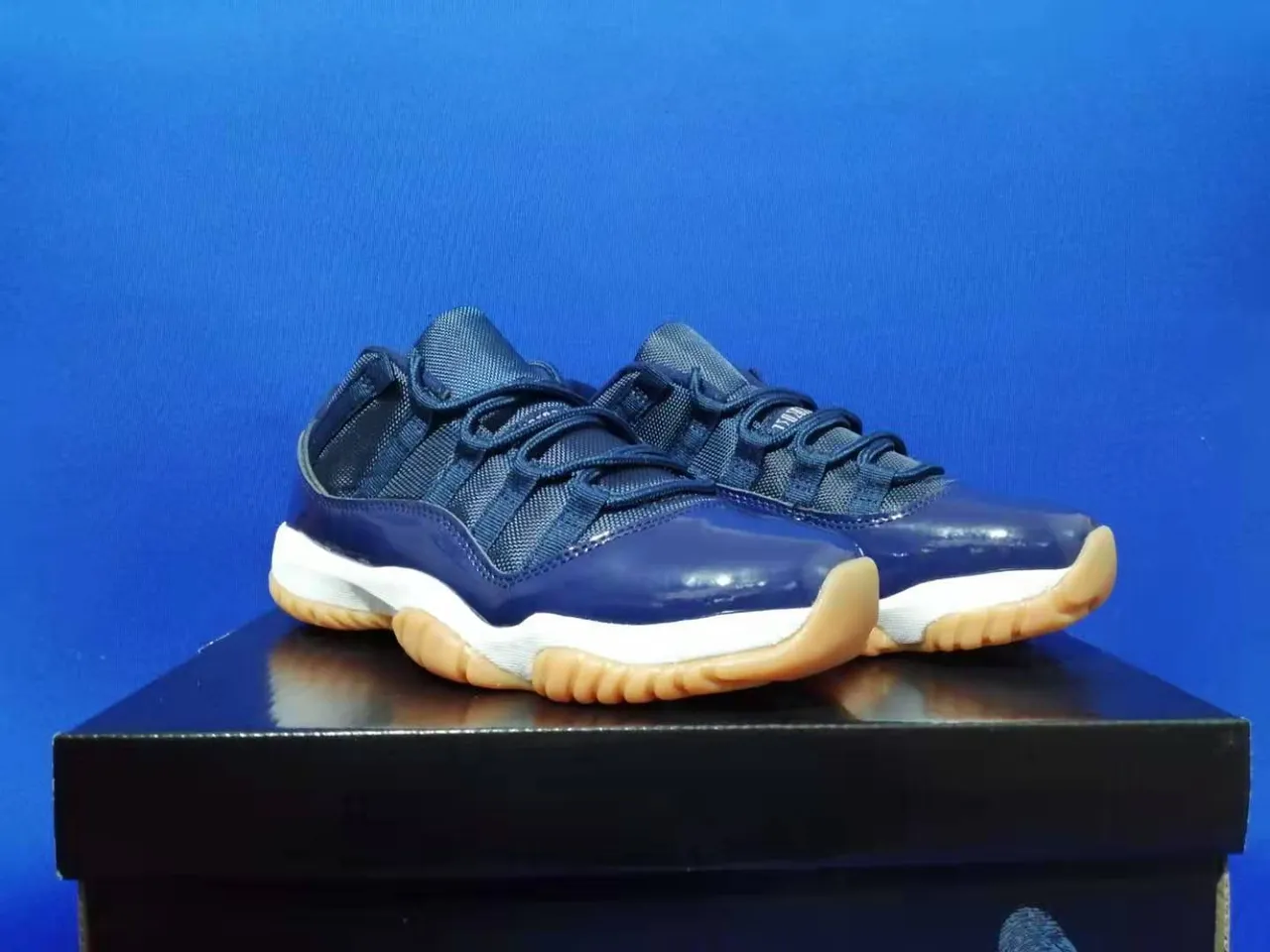 Air Jordan 11 Navy Patent Leather Basketball Shoes 2