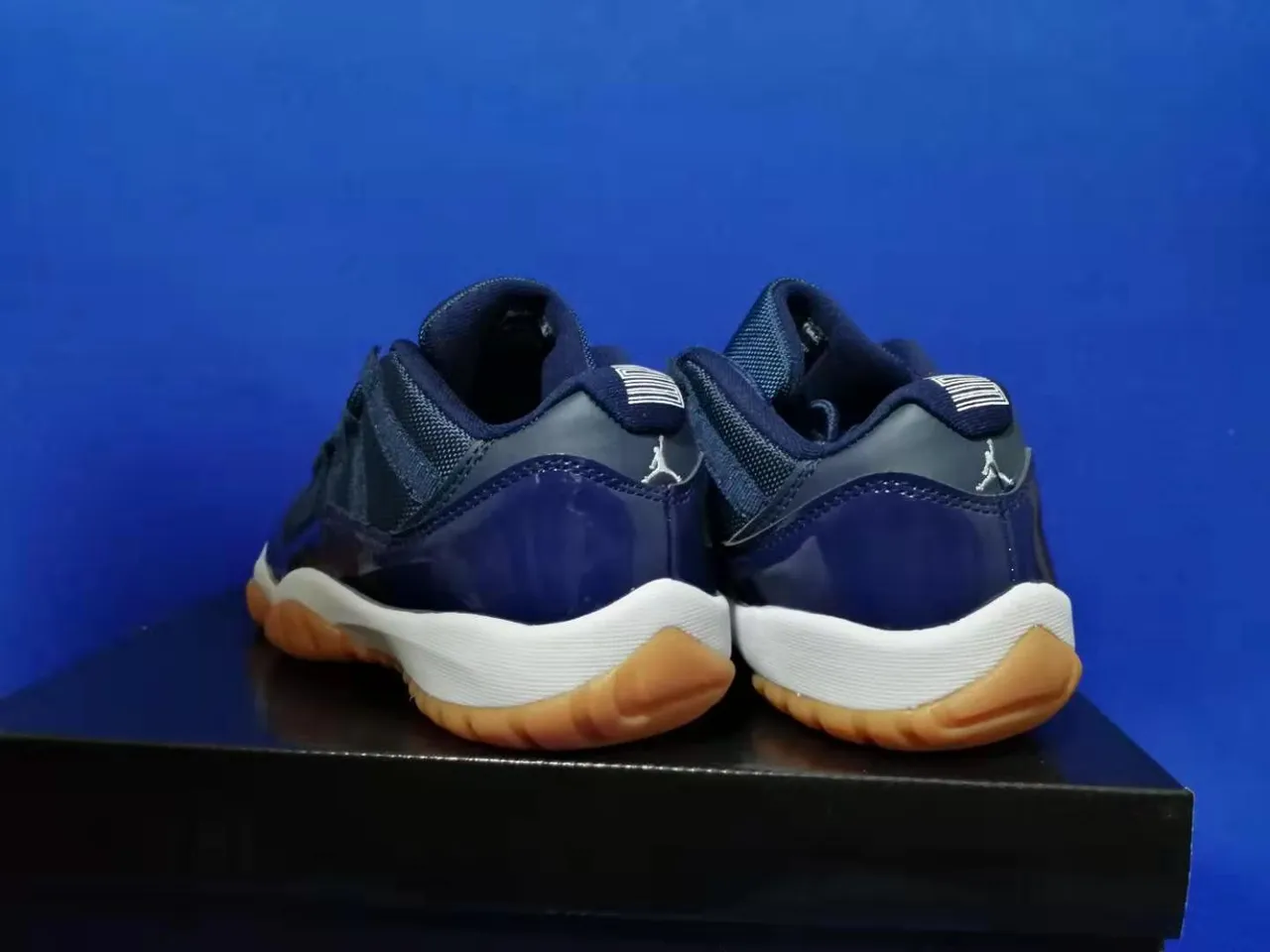 Air Jordan 11 Navy Patent Leather Basketball Shoes 3