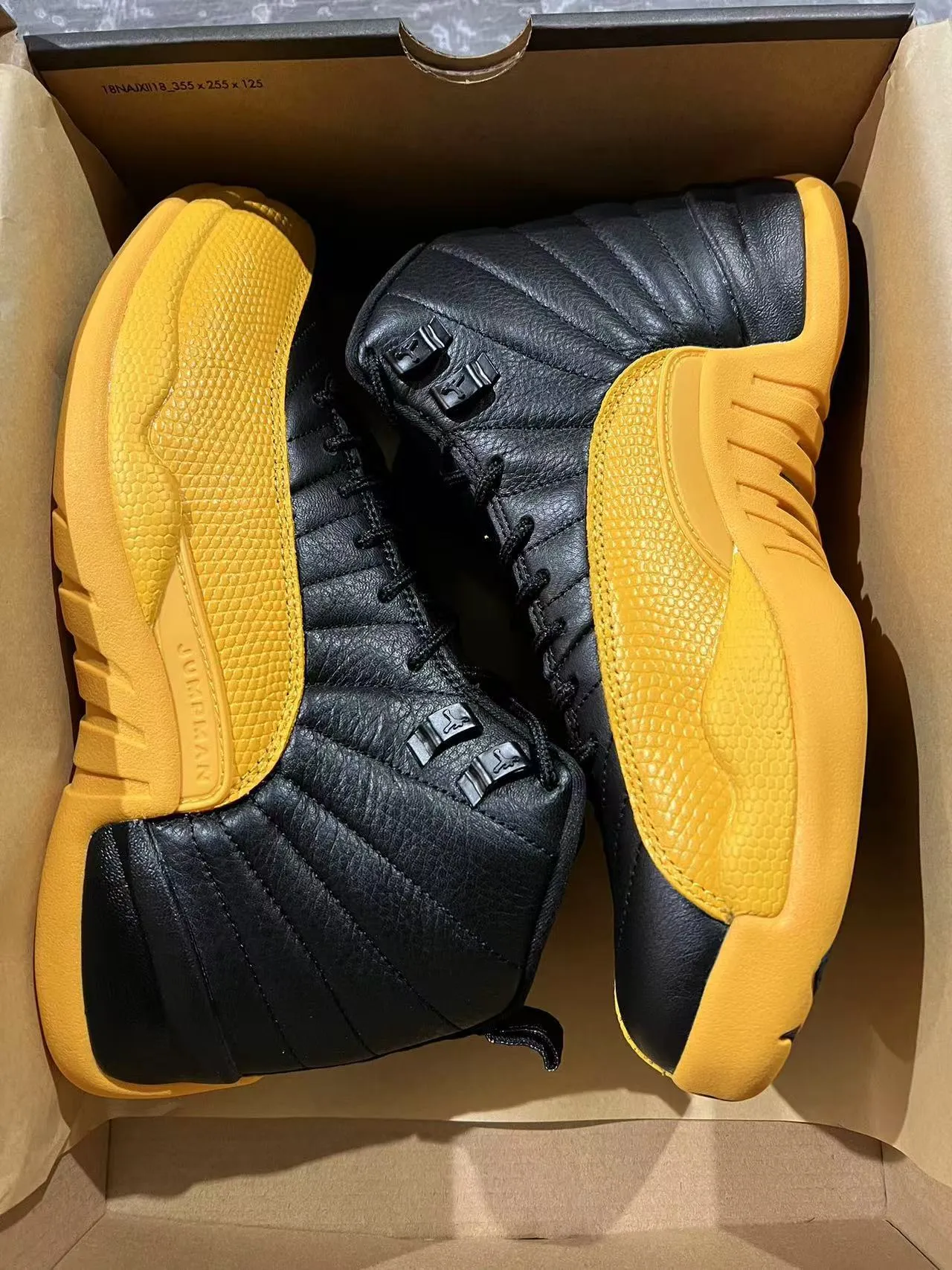 Air Jordan 12 Black Yellow Basketball Shoes 9