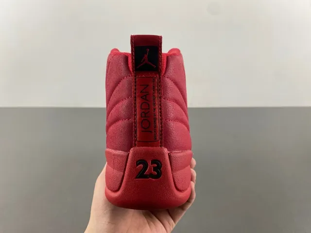 Air Jordan 12 Monochromatic Red Basketball Shoes 3