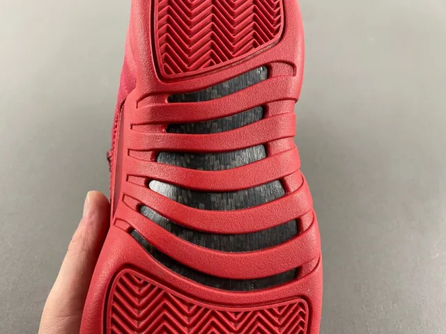 Air Jordan 12 Monochromatic Red Basketball Shoes 6