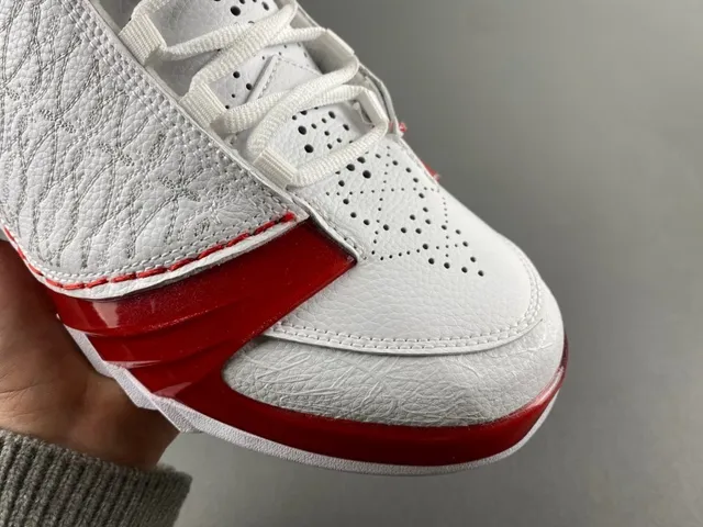 Air Jordan 12 White Red Gold High-Top Basketball Shoes 2