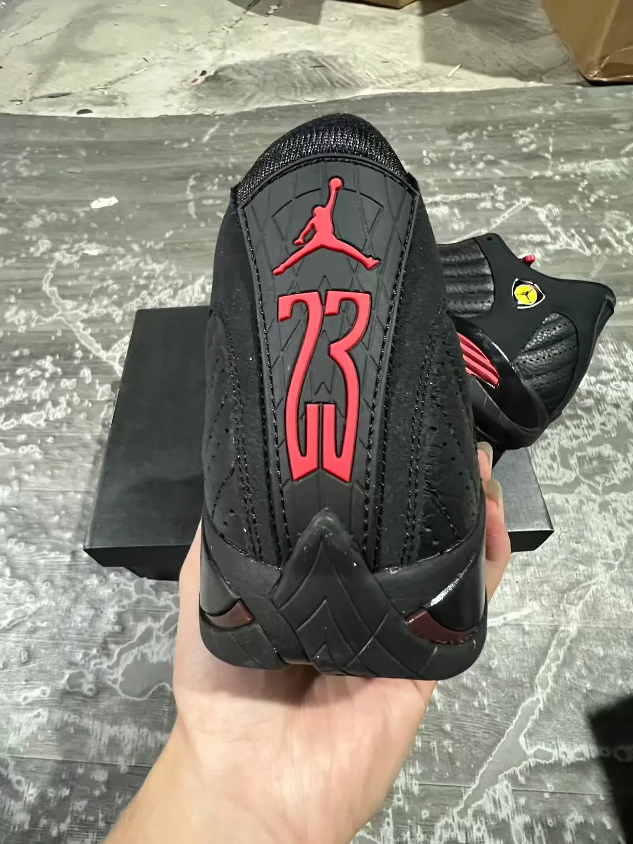 Air Jordan 14 Noir Rouge Ferrari Collaboration Chaussures de Basketball 8