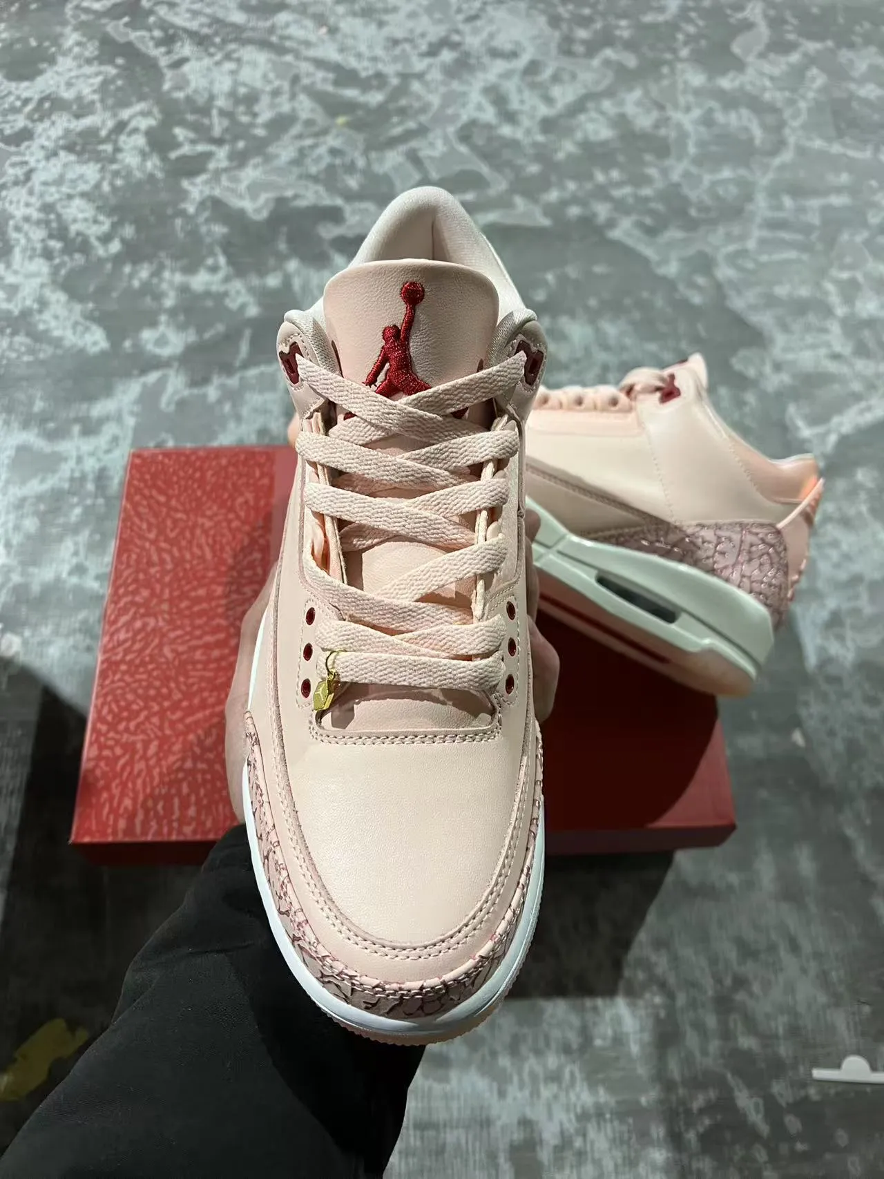Air Jordan 3 Dusty Pink Elephant Print Basketball Shoes 2