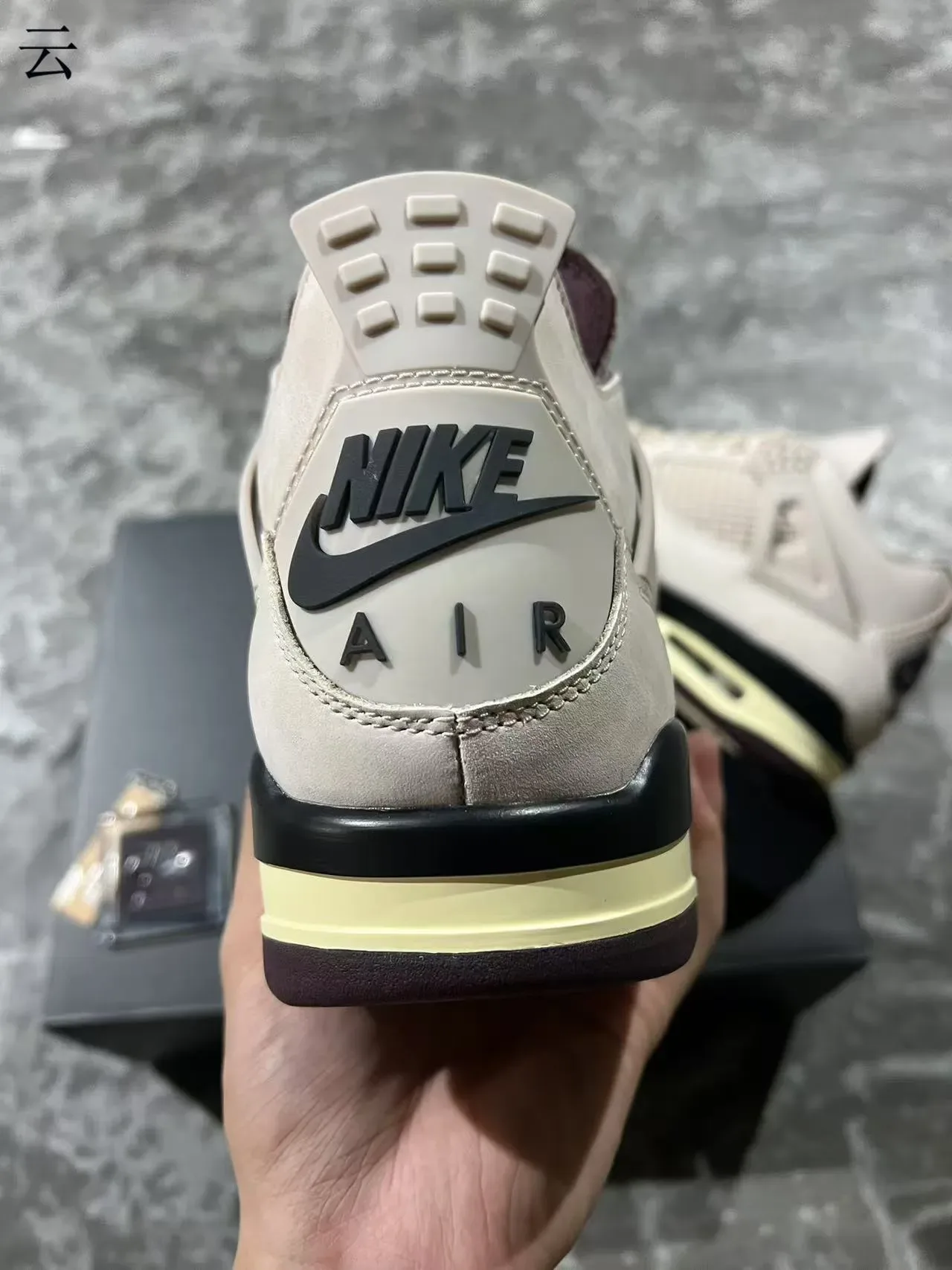 Air Jordan 4 Beige Cream Black sapatos de basquete 8