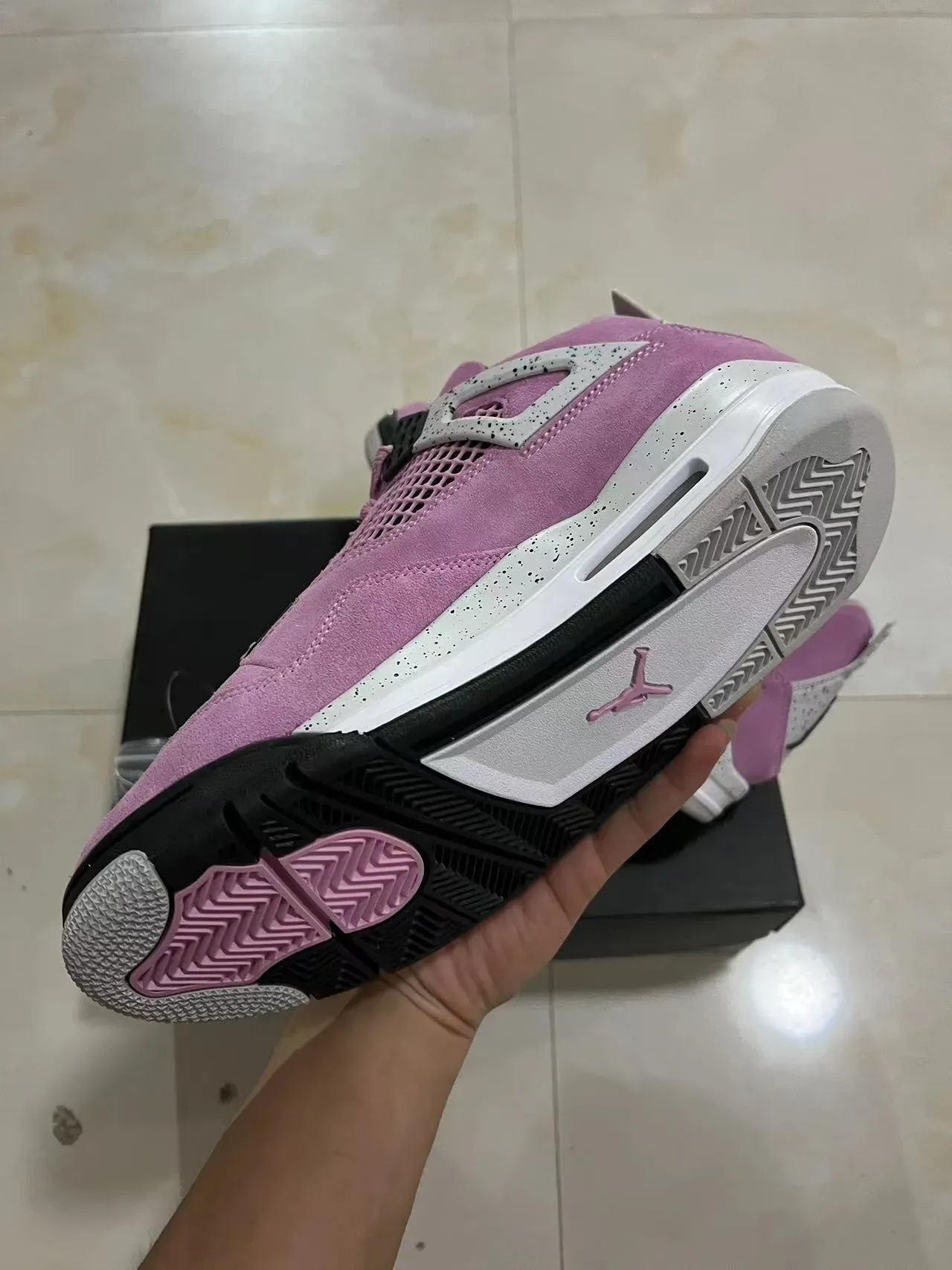 Air Jordan 4 Chaussures de Basket en Daim Rose avec Taches Blanches 6